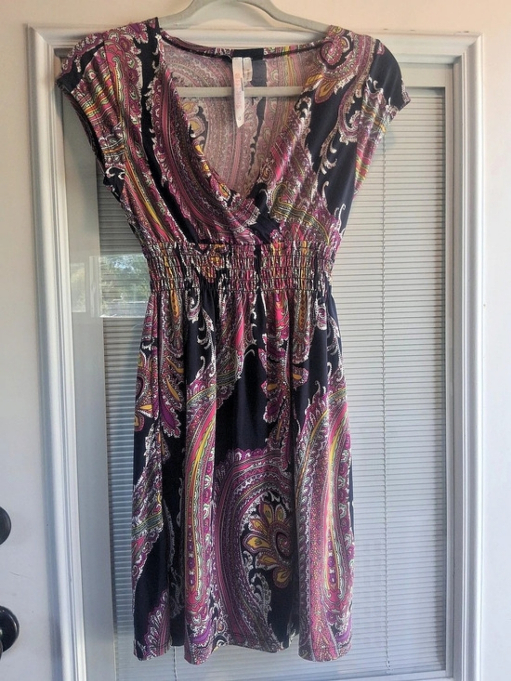 SUNKISSED Paisley Midi Dress in Black & Pink Size Medium